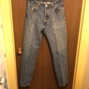 Levi's 501 Jeans Original Button Fly Medium Wash Cotton Straight Leg  34 x 34